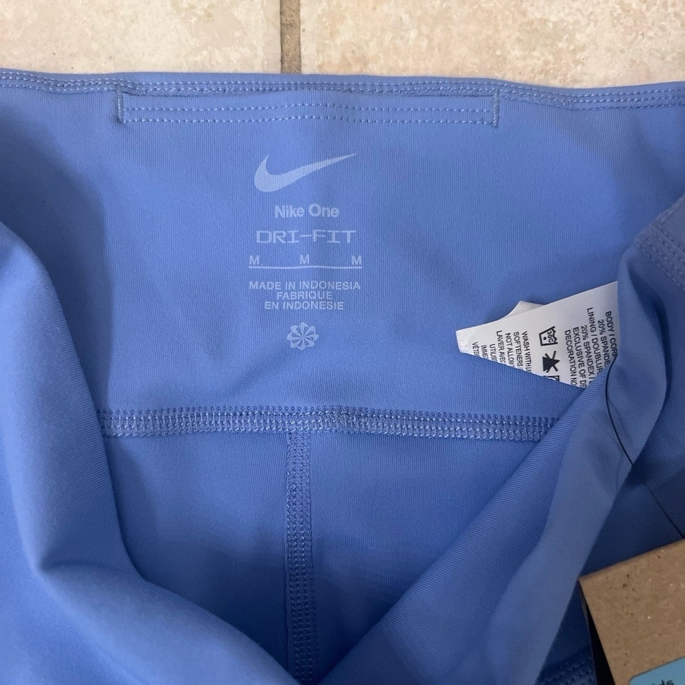 NWT Nike Kids' One Girls' Dri-Fit Flared Leggings M Blue High-Waisted DM7682-441 - Picture 2 of 9